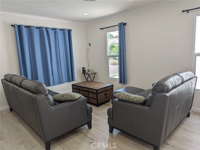 MLS #OC25238472 image #1