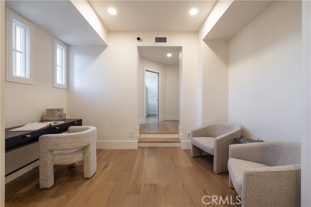 MLS #OC25238497 image #23