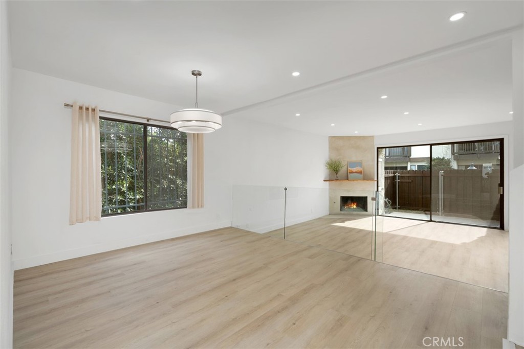 MLS #OC25238523 image #19