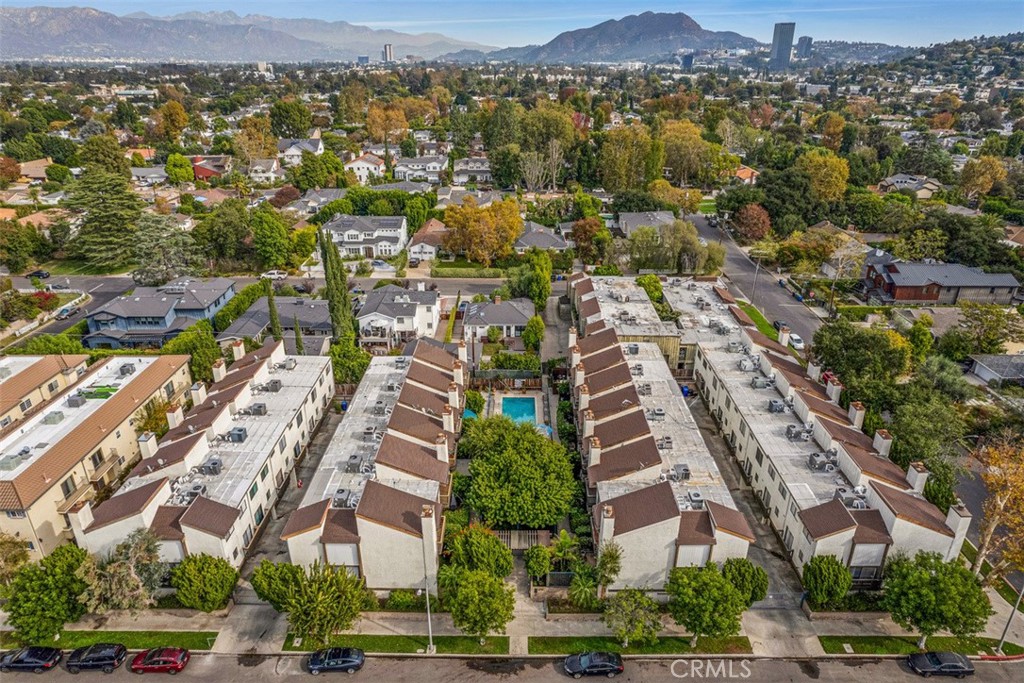 MLS #OC25238523 image #50