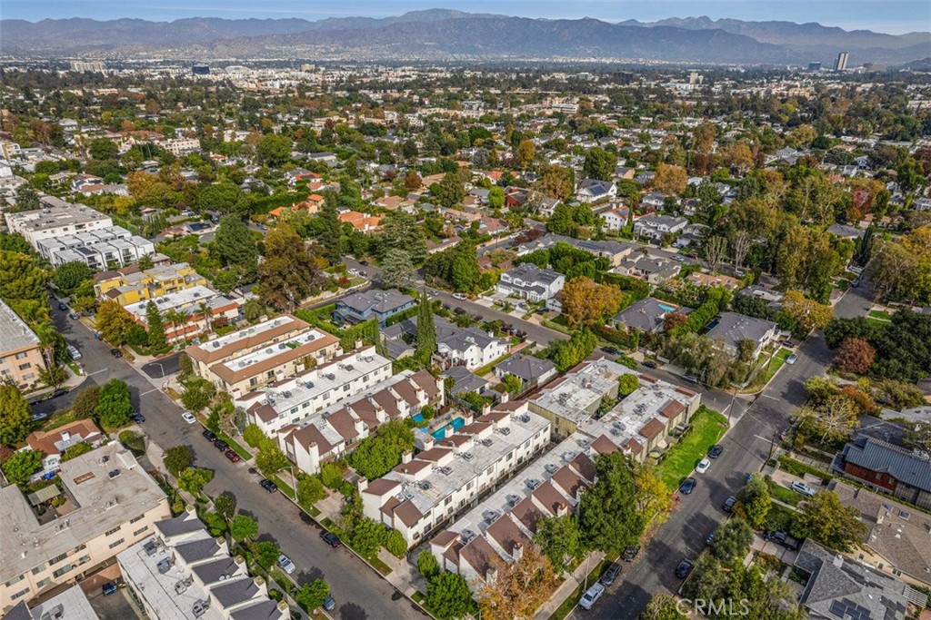 MLS #OC25238523 image #52