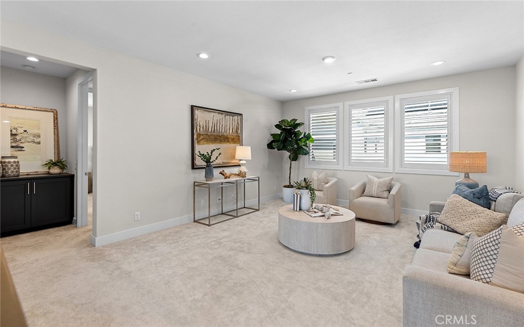 MLS #OC25238543 image #18