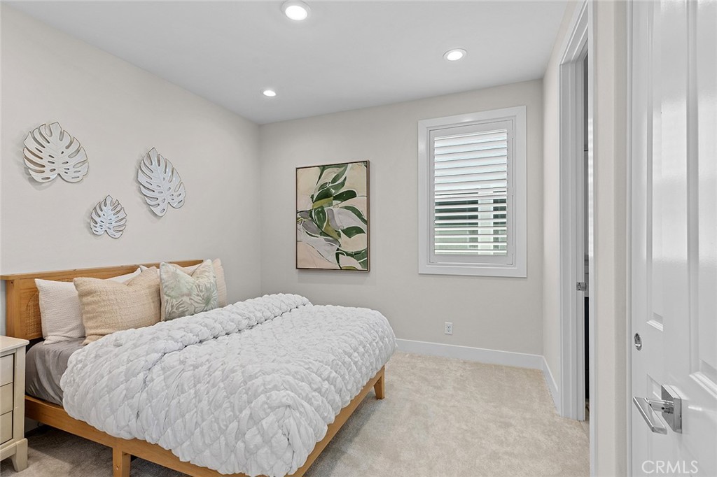 MLS #OC25238543 image #25