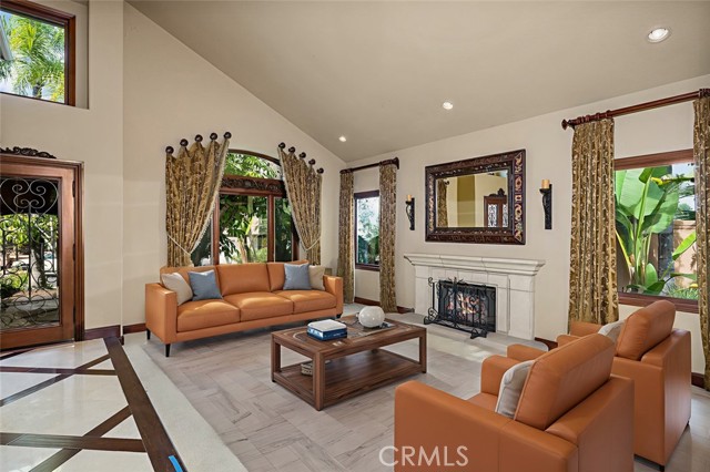 MLS #OC25238554 image #11