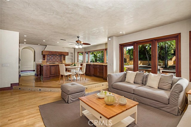 MLS #OC25238554 image #15