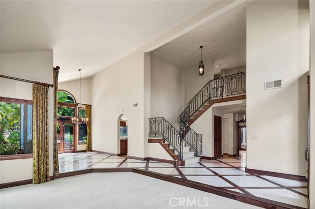 MLS #OC25238554 image #9