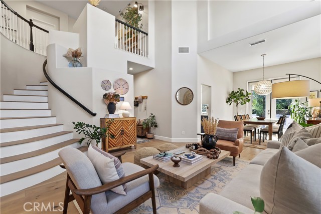 MLS #OC25238609 image #1