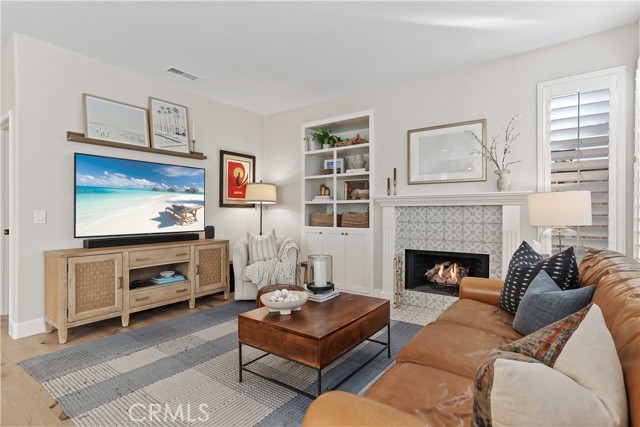 MLS #OC25238609 image #10