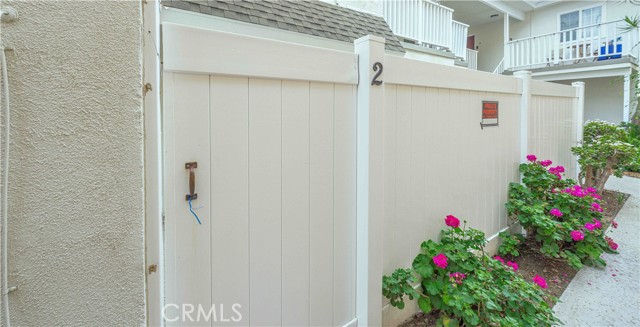 MLS #OC25238634 image #1