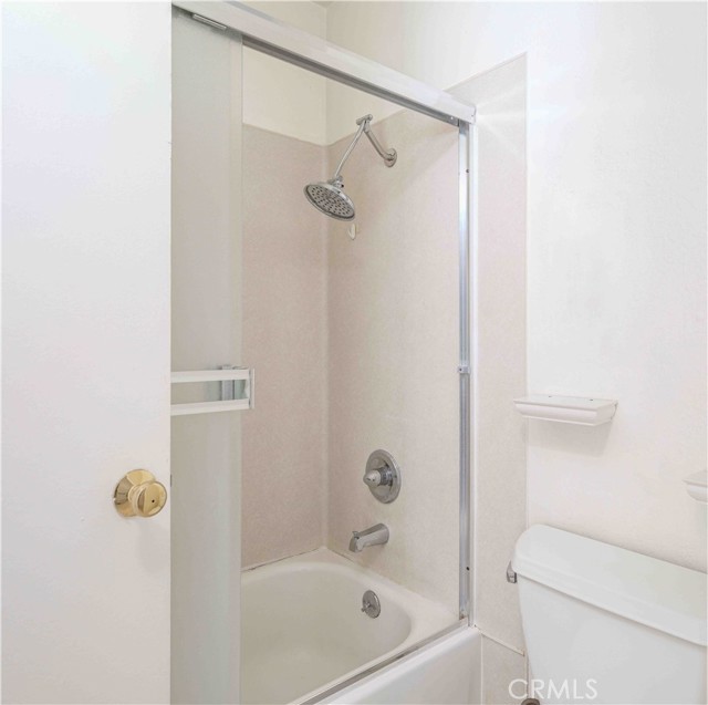 MLS #OC25238634 image #16