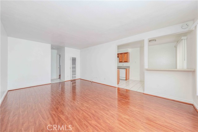 MLS #OC25238634 image #5