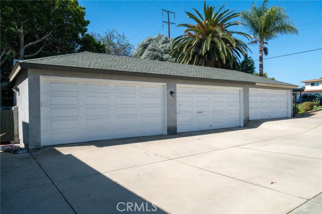 MLS #OC25238637 image #9