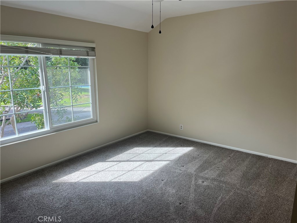 MLS #OC25238659 image #32