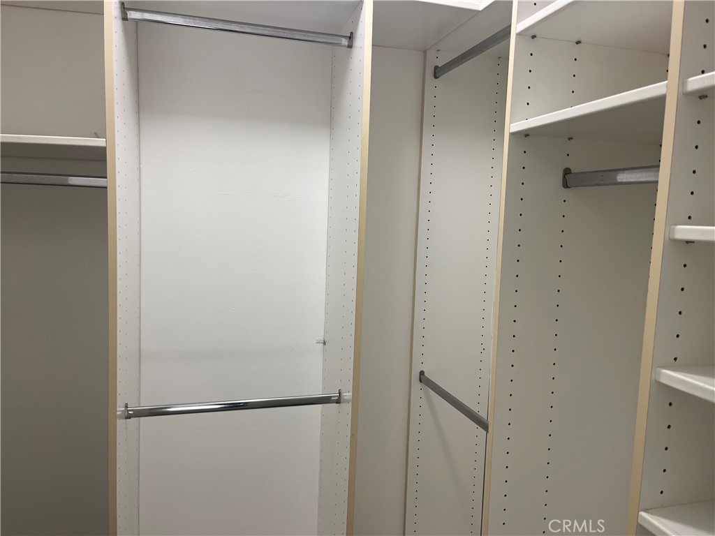 MLS #OC25238659 image #34