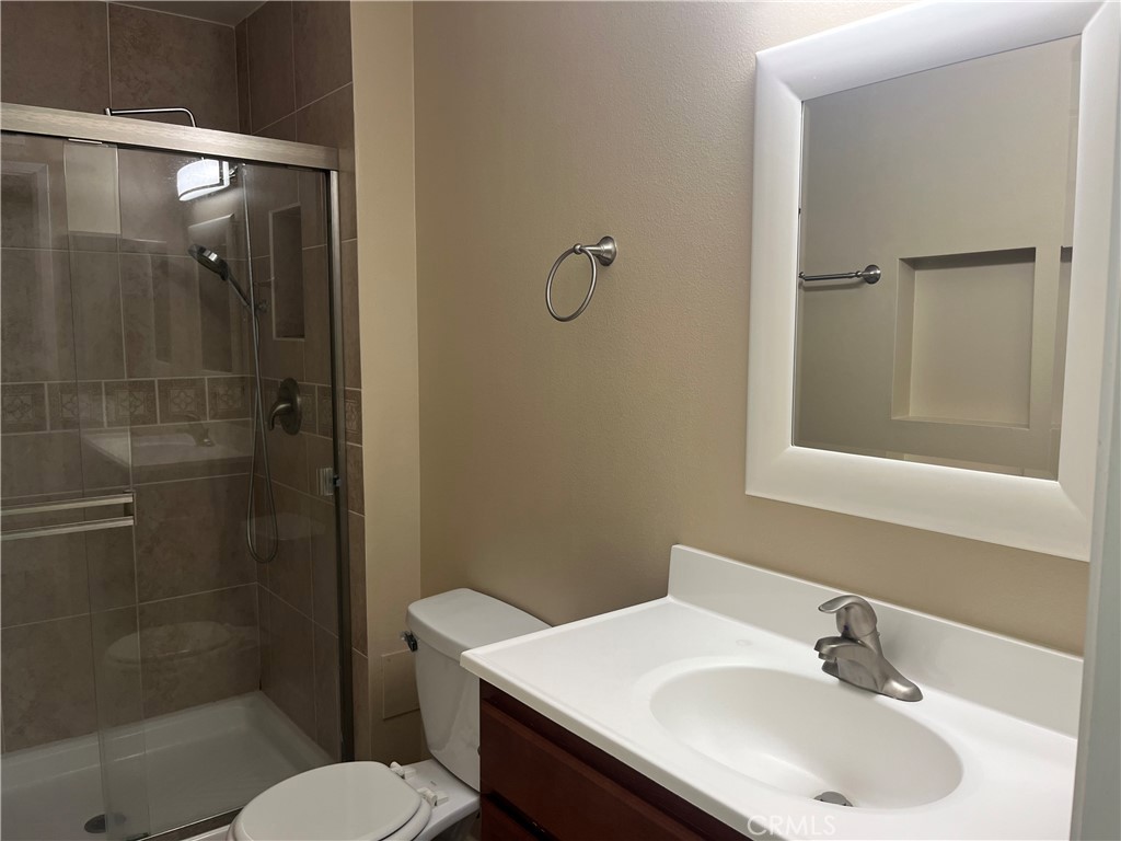 MLS #OC25238659 image #38