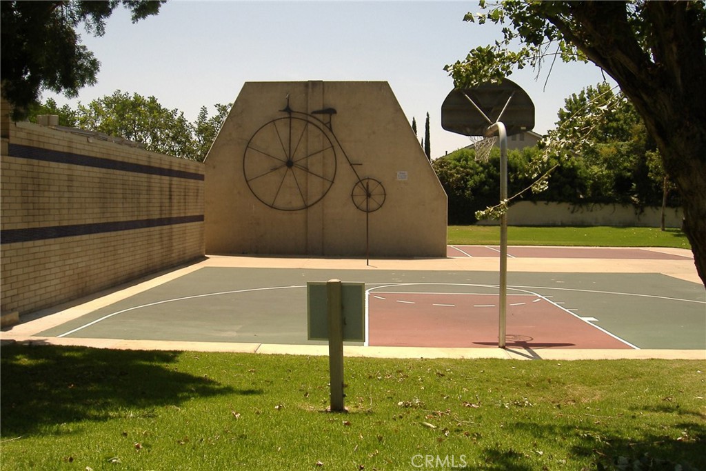 MLS #OC25238659 image #57