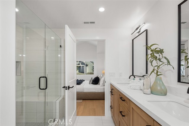 MLS #OC25238667 image #32