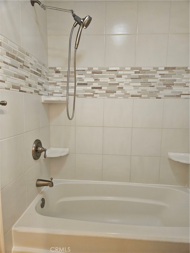 MLS #OC25238688 image #7