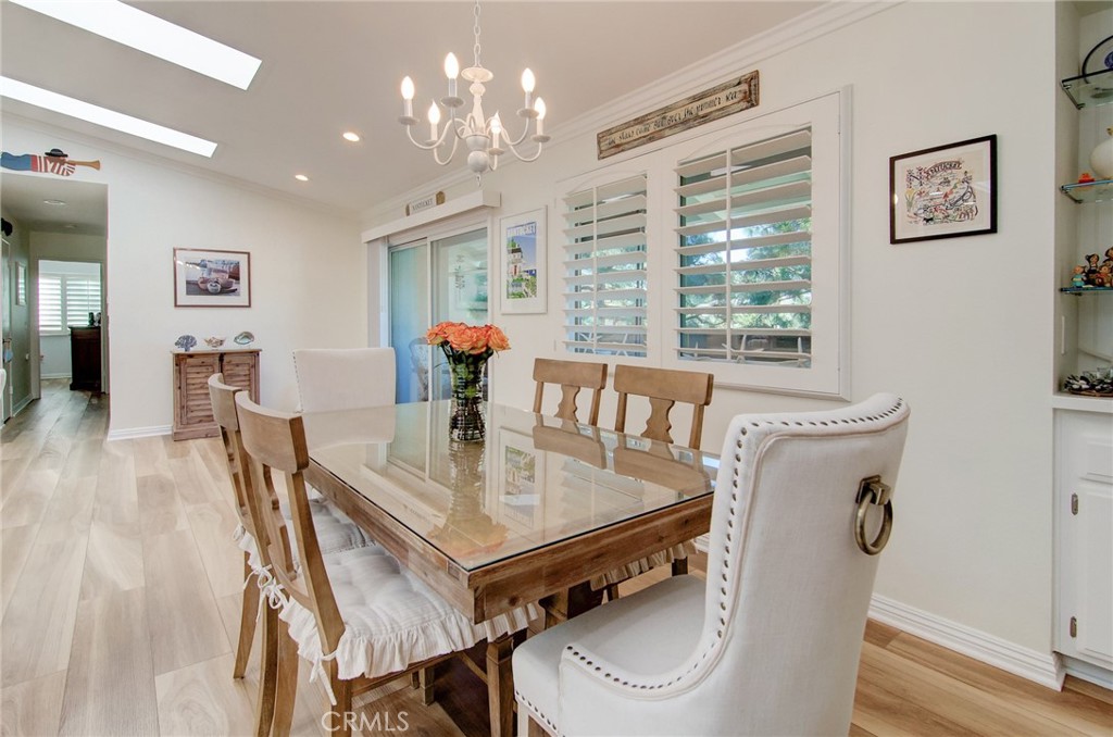 MLS #OC25238694 image #6