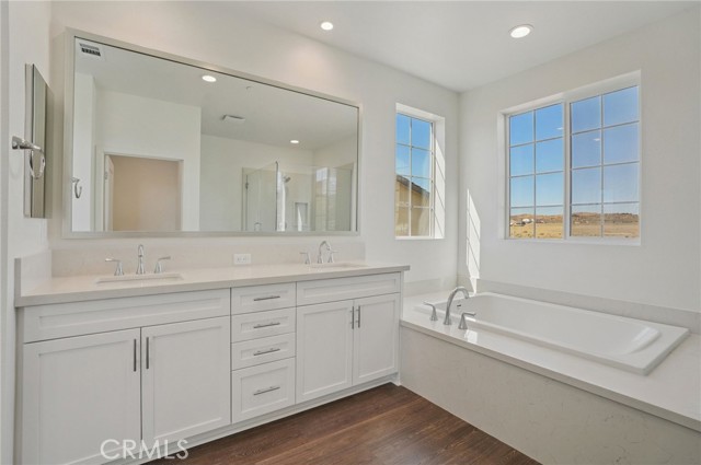 MLS #OC25238795 image #5