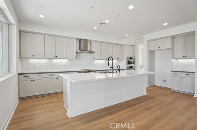 MLS #OC25238804 image #3