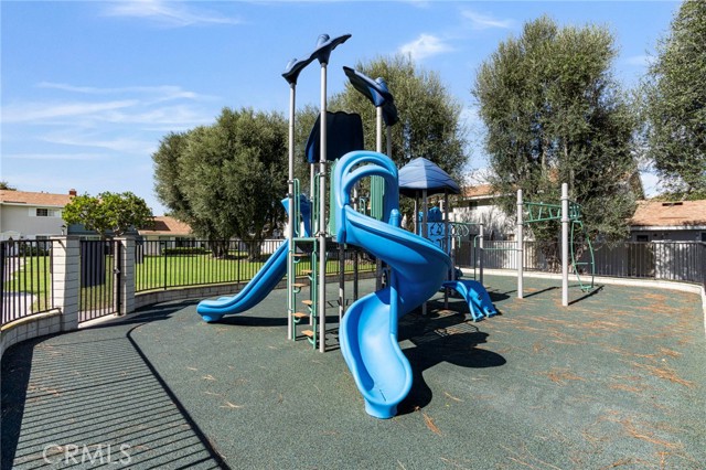 MLS #OC25238917 image #27