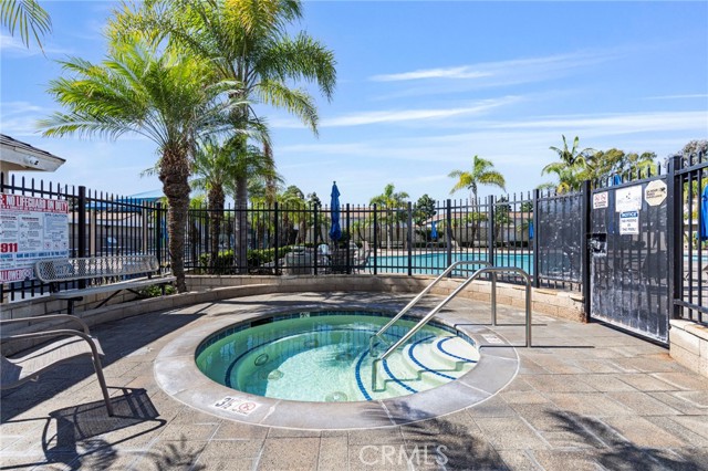 MLS #OC25238917 image #30