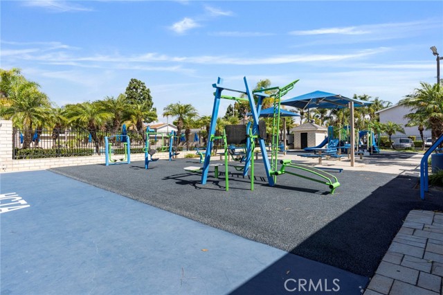 MLS #OC25238917 image #33