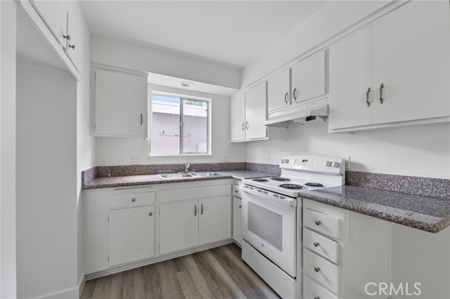 MLS #OC25238917 image #8