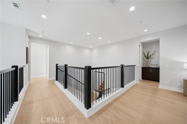 MLS #OC25239001 image #33