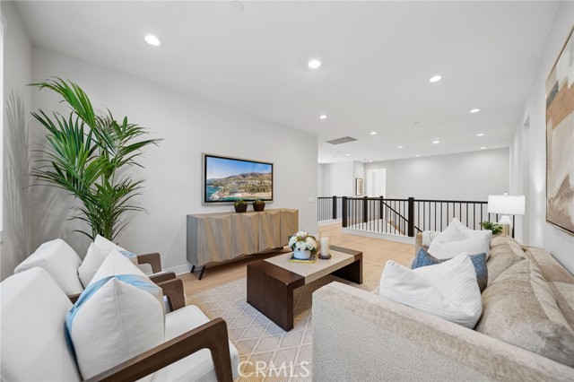 MLS #OC25239001 image #35