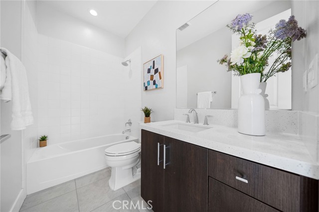 MLS #OC25239001 image #45