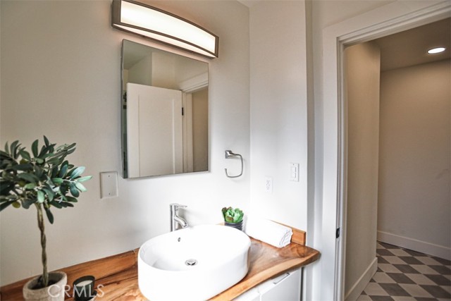 MLS #OC25239053 image #32
