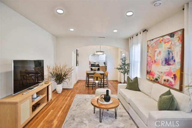 MLS #OC25239053 image #4