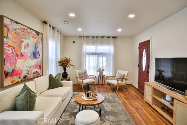 MLS #OC25239053 image #7