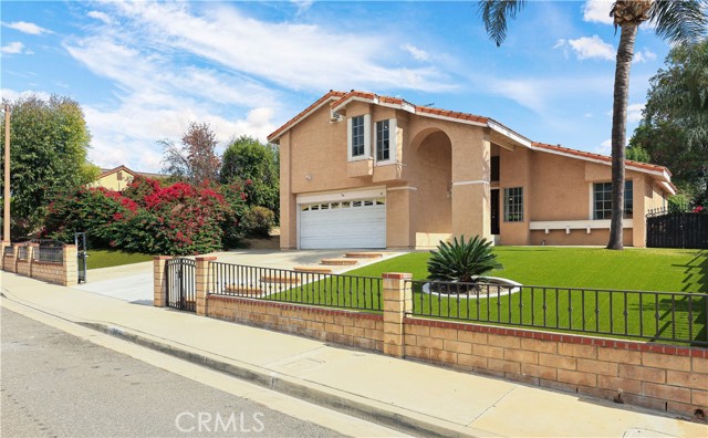 MLS #OC25239074 image #2