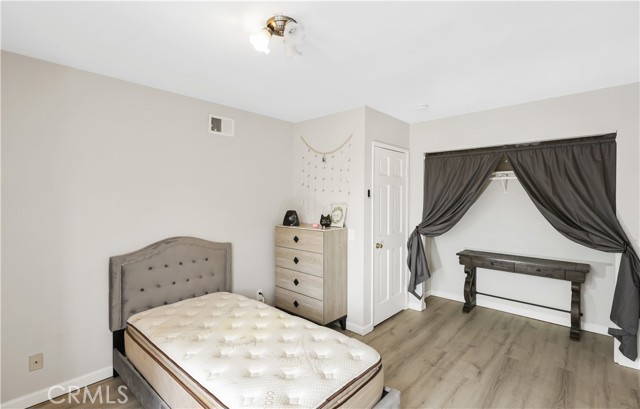 MLS #OC25239074 image #30