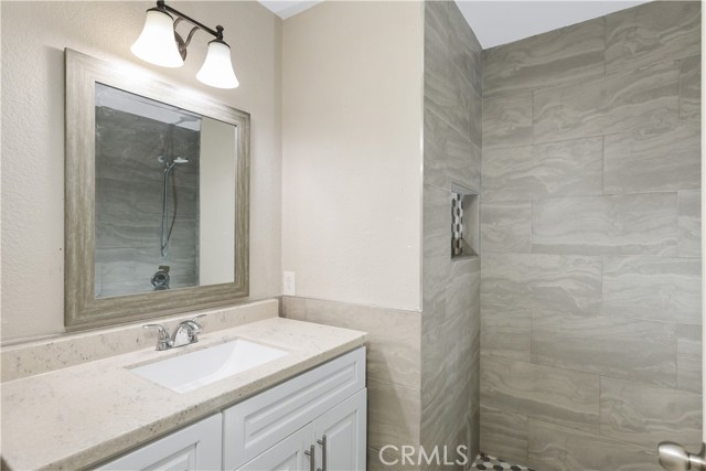 MLS #OC25239074 image #34