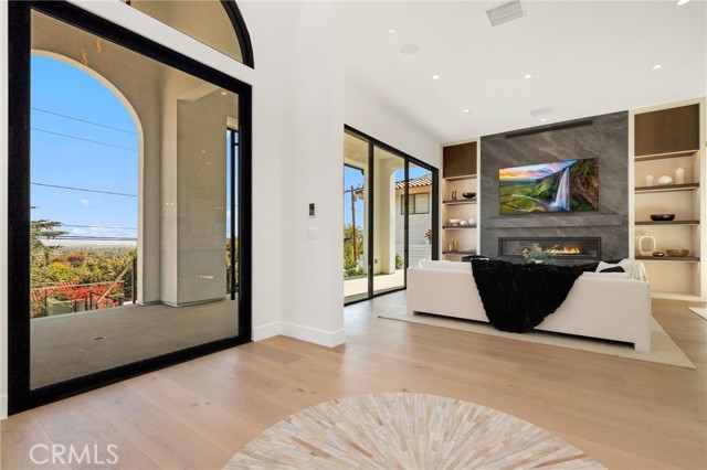 MLS #OC25239145 image #16