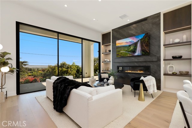 MLS #OC25239145 image #4