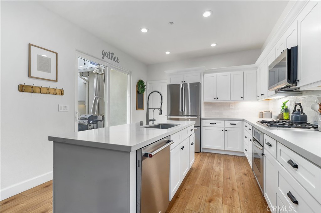 MLS #OC25239186 image #12