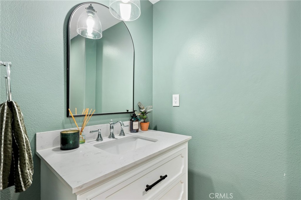 MLS #OC25239186 image #14