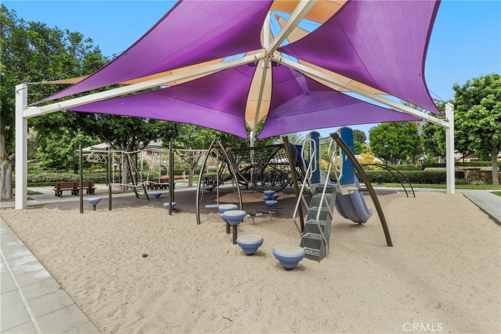 MLS #OC25239186 image #34