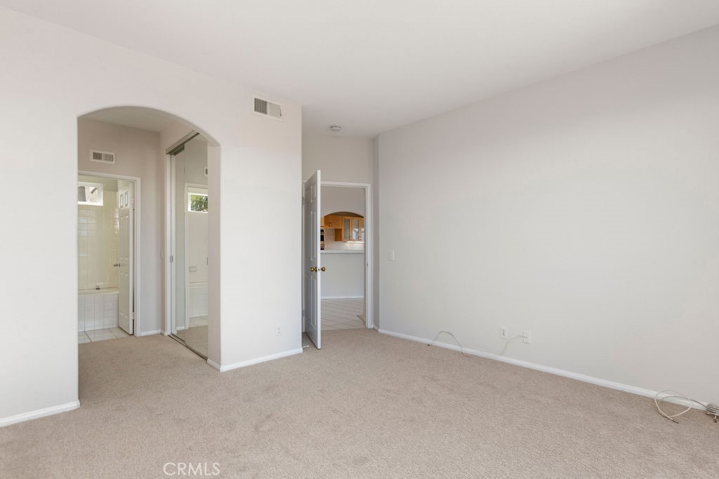 MLS #OC25239198 image #10