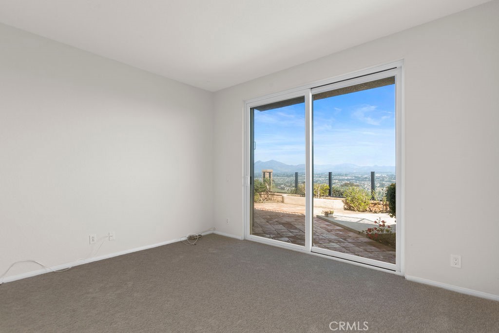 MLS #OC25239198 image #9