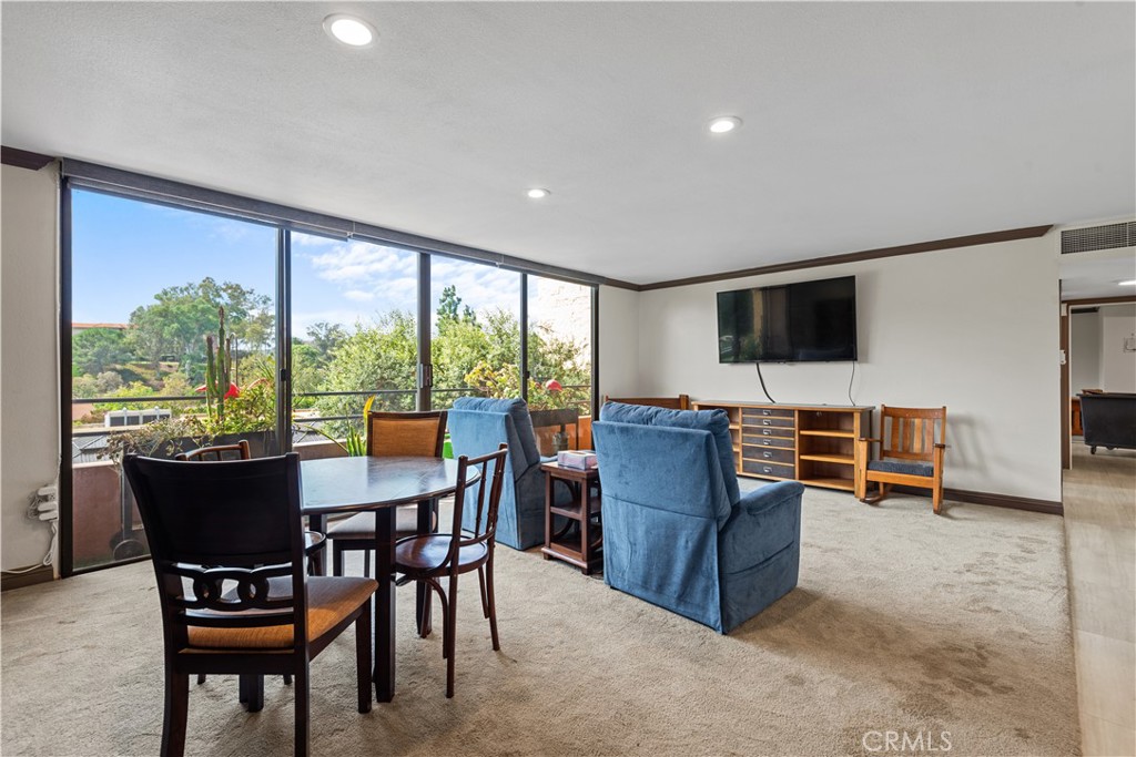 MLS #OC25239280 image #4