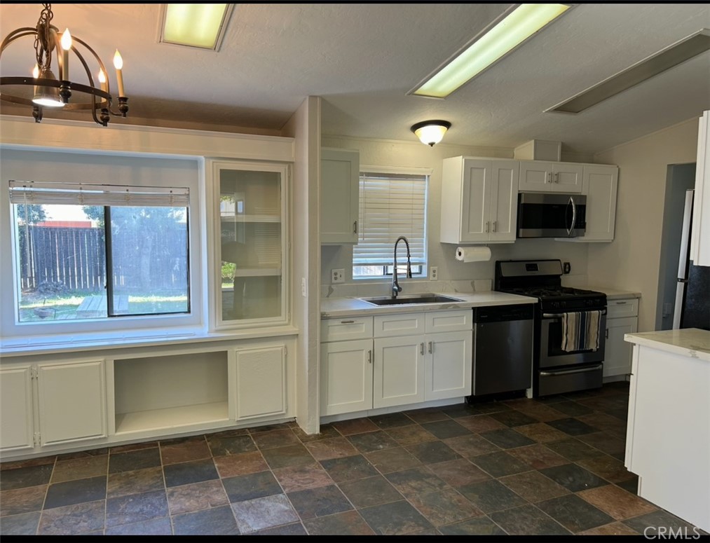 MLS #OC25239297 image #2