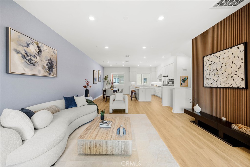 MLS #OC25179758 image #12