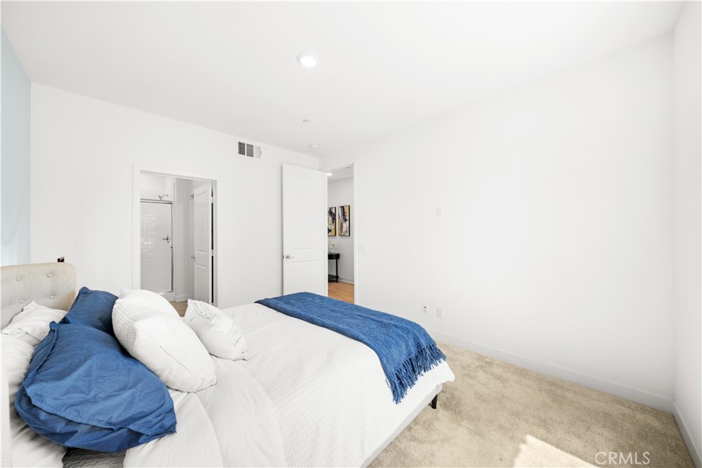 MLS #OC25179758 image #8