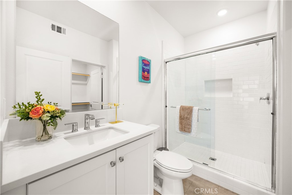 MLS #OC25179758 image #9